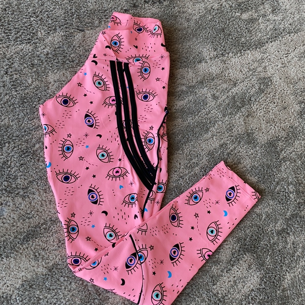 Beautiful set 🧿💗 - Picture 3 of 7